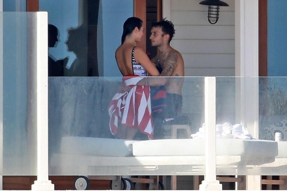 Dua Lipa sevgilisi ilə tətildə - FOTO